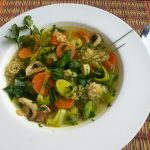 Gemüse Suppe mit Quinoa