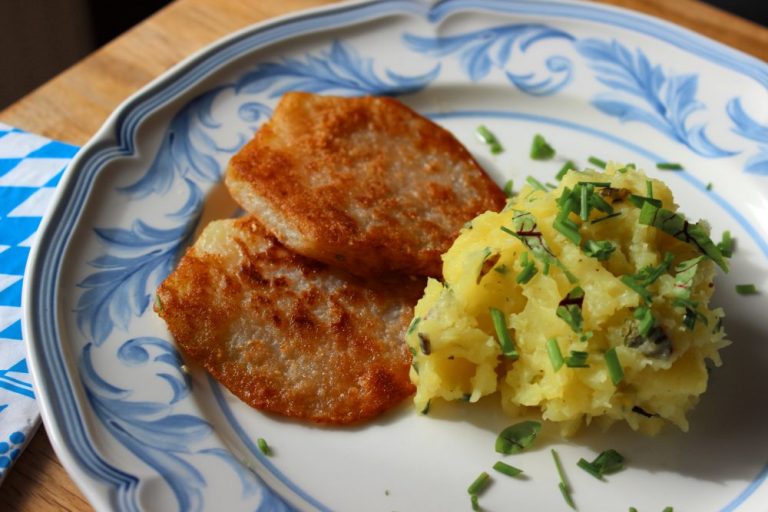 Kohlrabi-Schnitzel auf Wiesn-Kartoffelbrei | Basische Rezepte für die ...